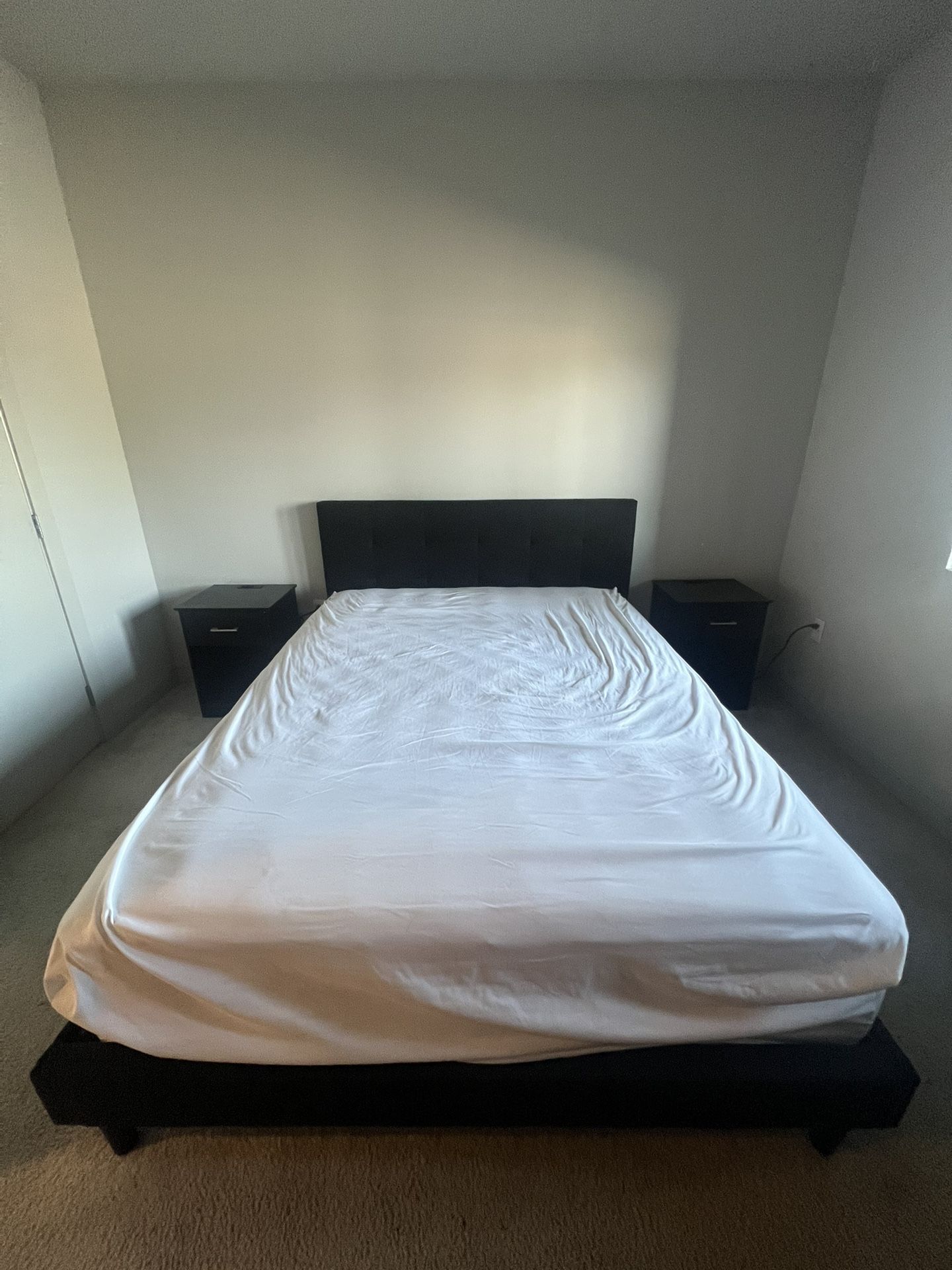 Queen Bed Frame And Nightstand 