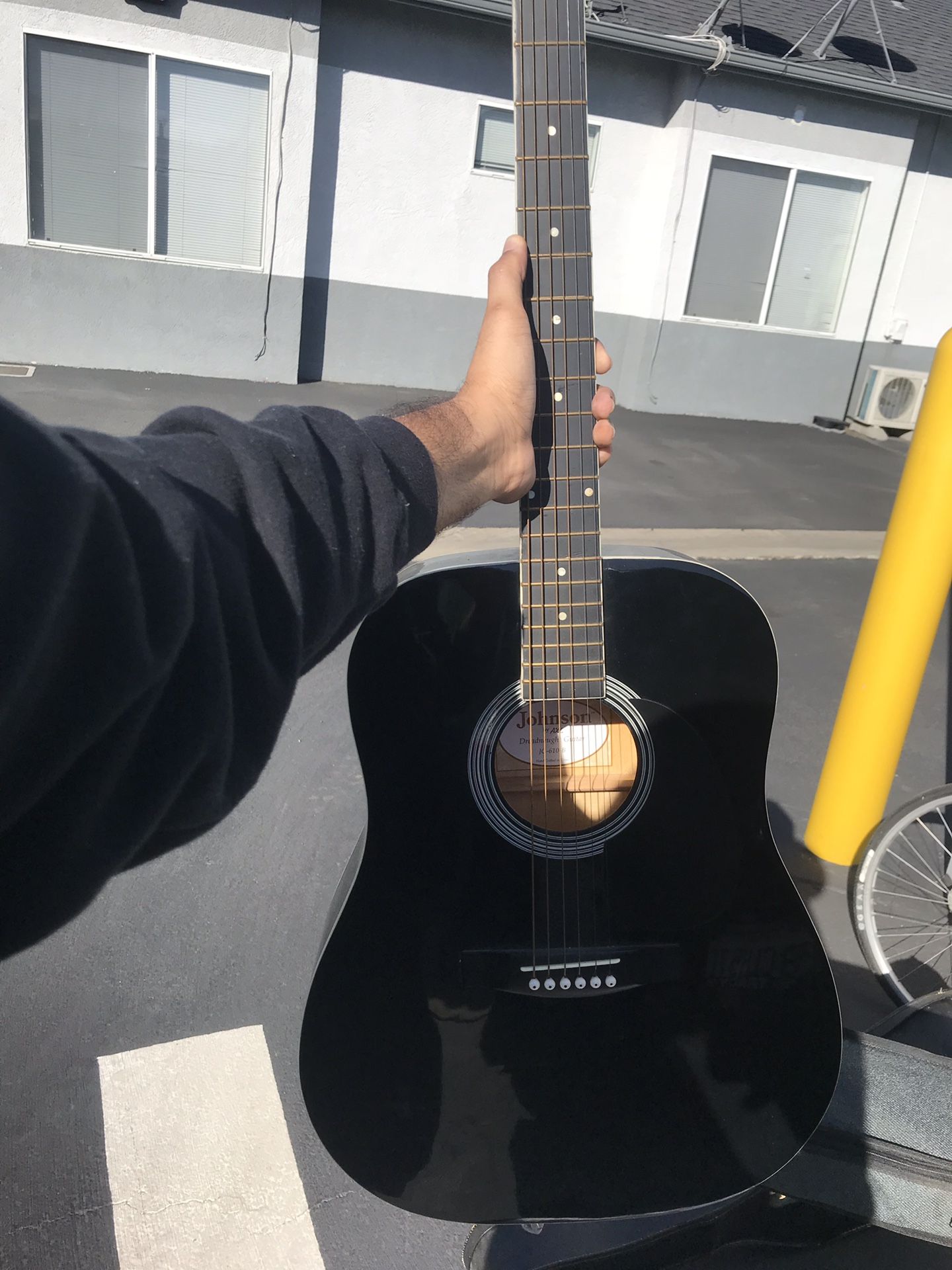 Johnson JG-610-B 610 Player Series Acoustic Guitar, Black