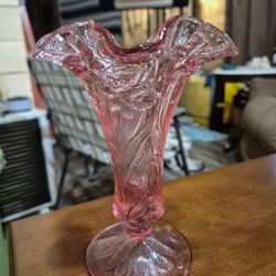 Vintage Fentonrare Rose Pink Tulip Vase