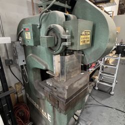 25 Ton Bench Press