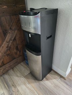 Water dispenser