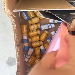 Sale …Notebooks, colours,juiser,coffee maker