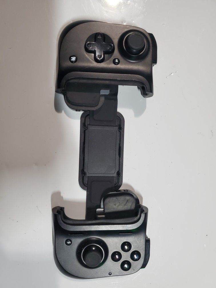 Razer Kishi Gaming Keyboard USB C Android Like New