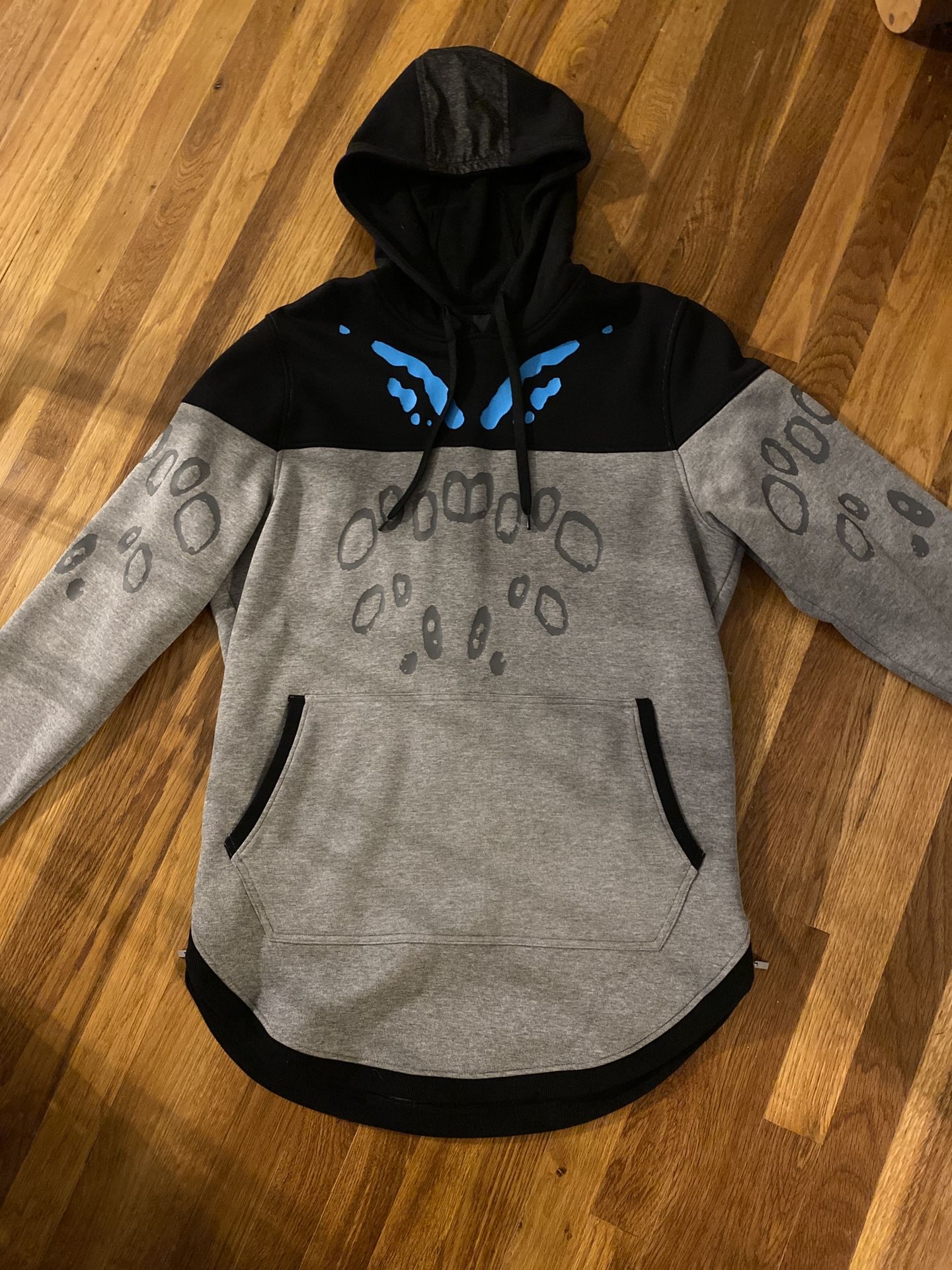 Destiny 2 Prophecy Dungeon Emissary IX Hoodie size large. RARE GAME REWARD.