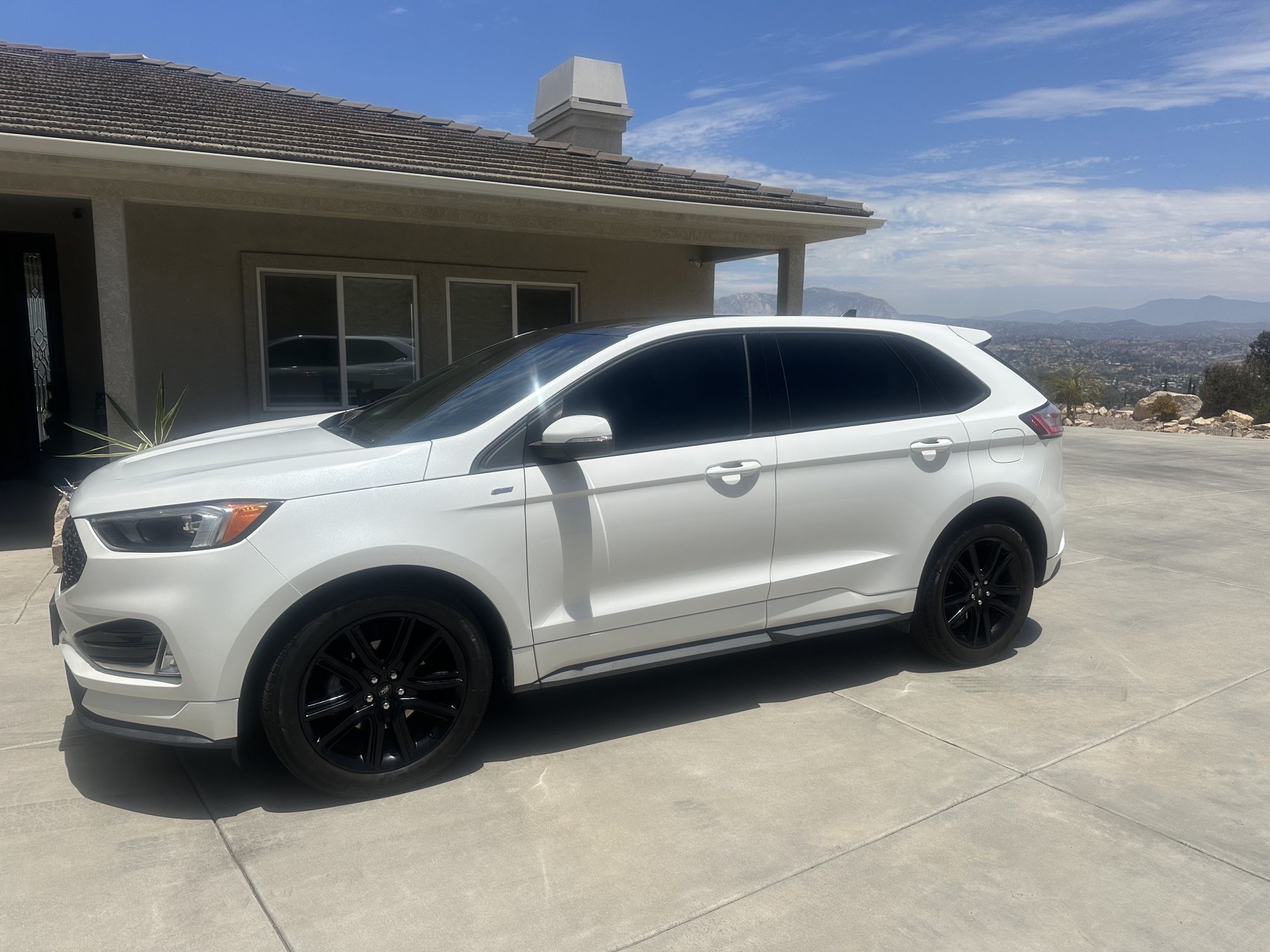 2020 Ford Edge