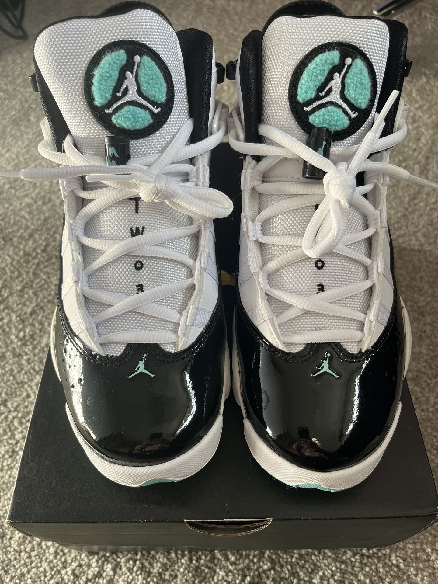 Jordan GSB 6 Rings. 7y. WH/BLK/TL Tropical Twist Black