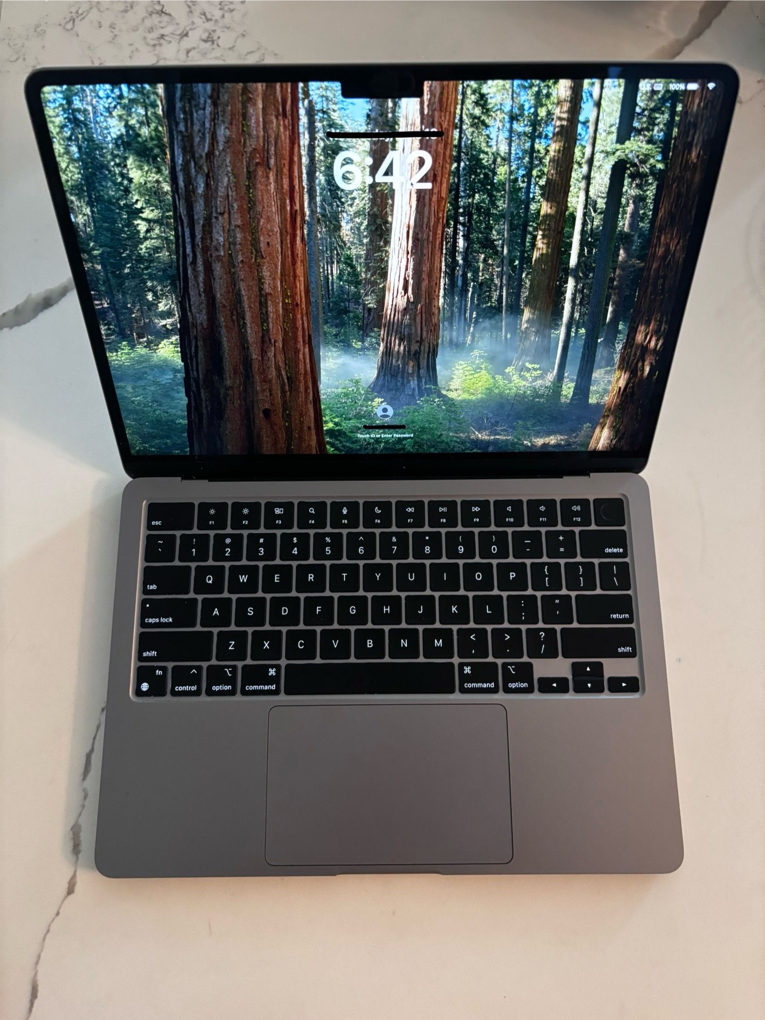Macbook Air M2 Chip 13"