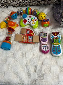 Bundle new born toy