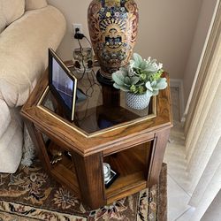 2 Living Room End Tables