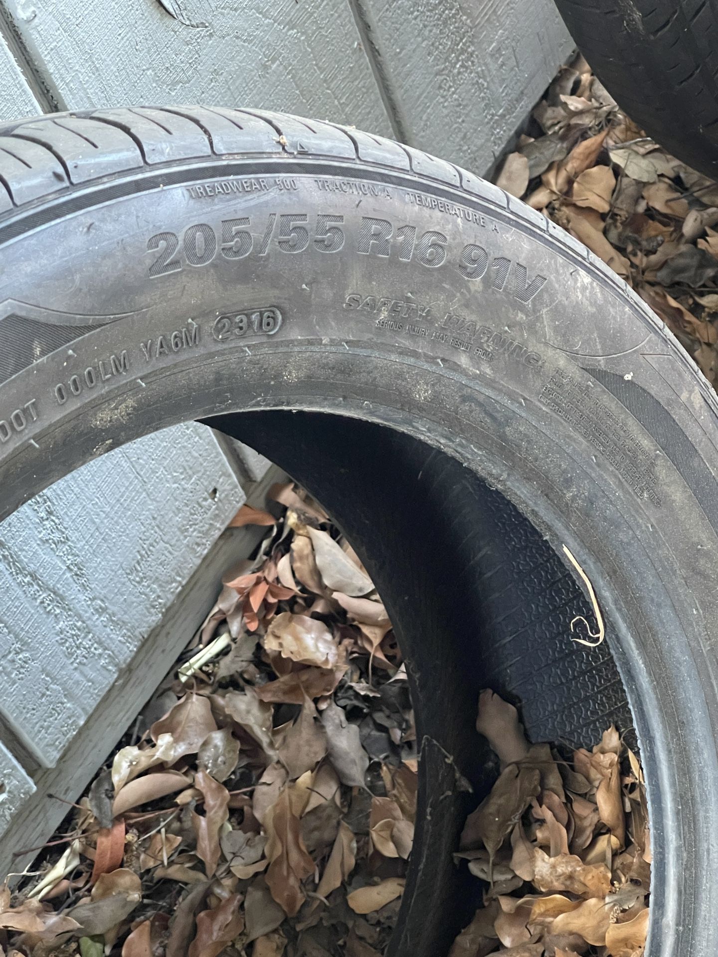 Good Thread Tire 205/55-R16 KUMHO ECSTA PA31