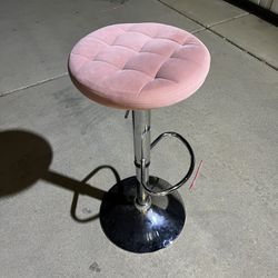 Pink vanity chair 