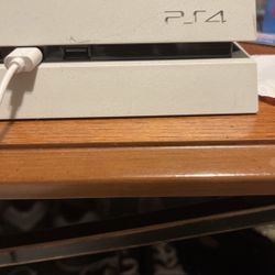PS4 