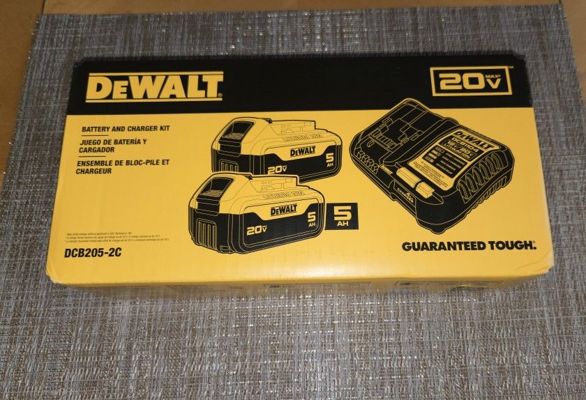 Dewalt 20 Volt Max 5 AH Battery Kit