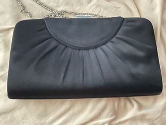 Black Satin Evening Clutch Purse with Silver Chain / Bolso Elegante, Cartera