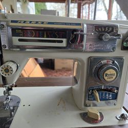 Morse 4300 Sewing Machine With Table