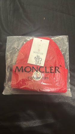 Moncler Beanie Red