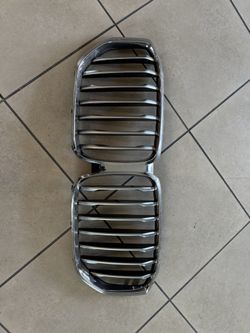2020-2023 BMW X5 Front Upper Grille