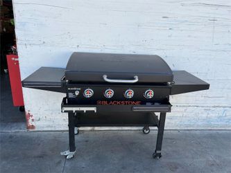 ​Blackstone 36" 4-Burner Gas Griddle with Hood (Used / Needs TLC)