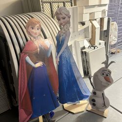 5ft Wooden Frozen Props