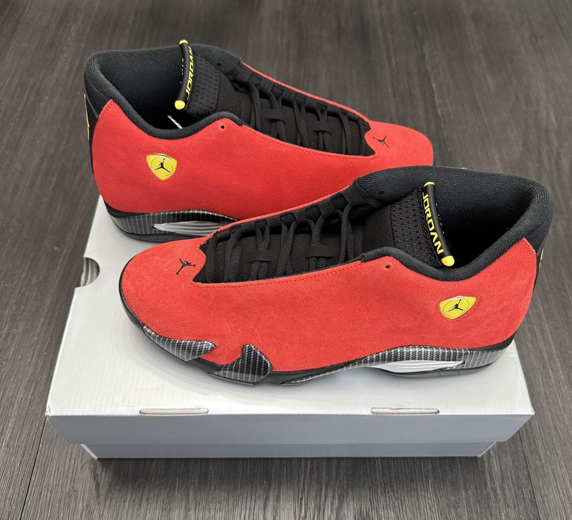 Jordan 14 “ferrari” sz 11 $320