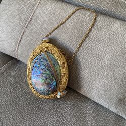 Beautiful Purse: Abalone, Amethyst, Moonstone, Quartz, Pearls, Metal. 