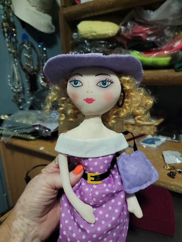 19 Inch Plush Lady Doll And Her Purse