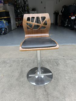 Mid Century Style Adjustable chair