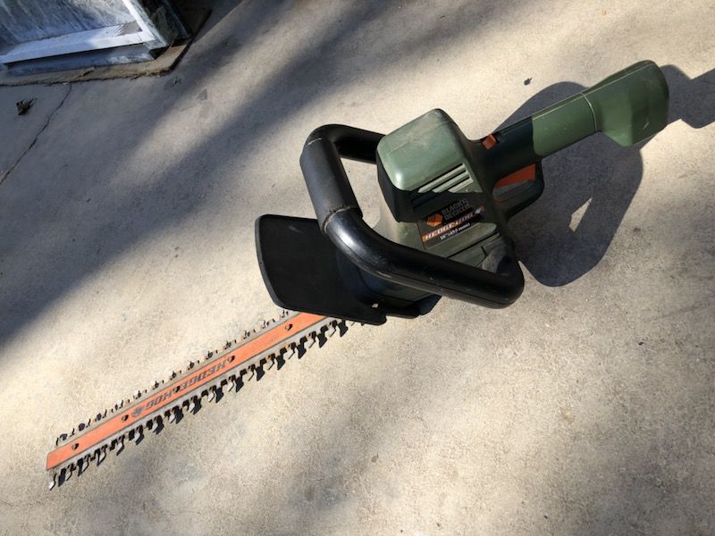 Black and Decker 18 Volt grass trimmer and hedge trimmers blower - tools -  by owner - sale - craigslist