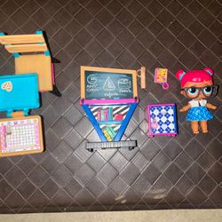 LOL Teachers Pet Classroom Set