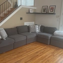 Bassett Sectional Couch Sofa ottoman