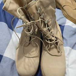 NEW Wellco Vibram Tactical Military Boots Size 10 1/2 N