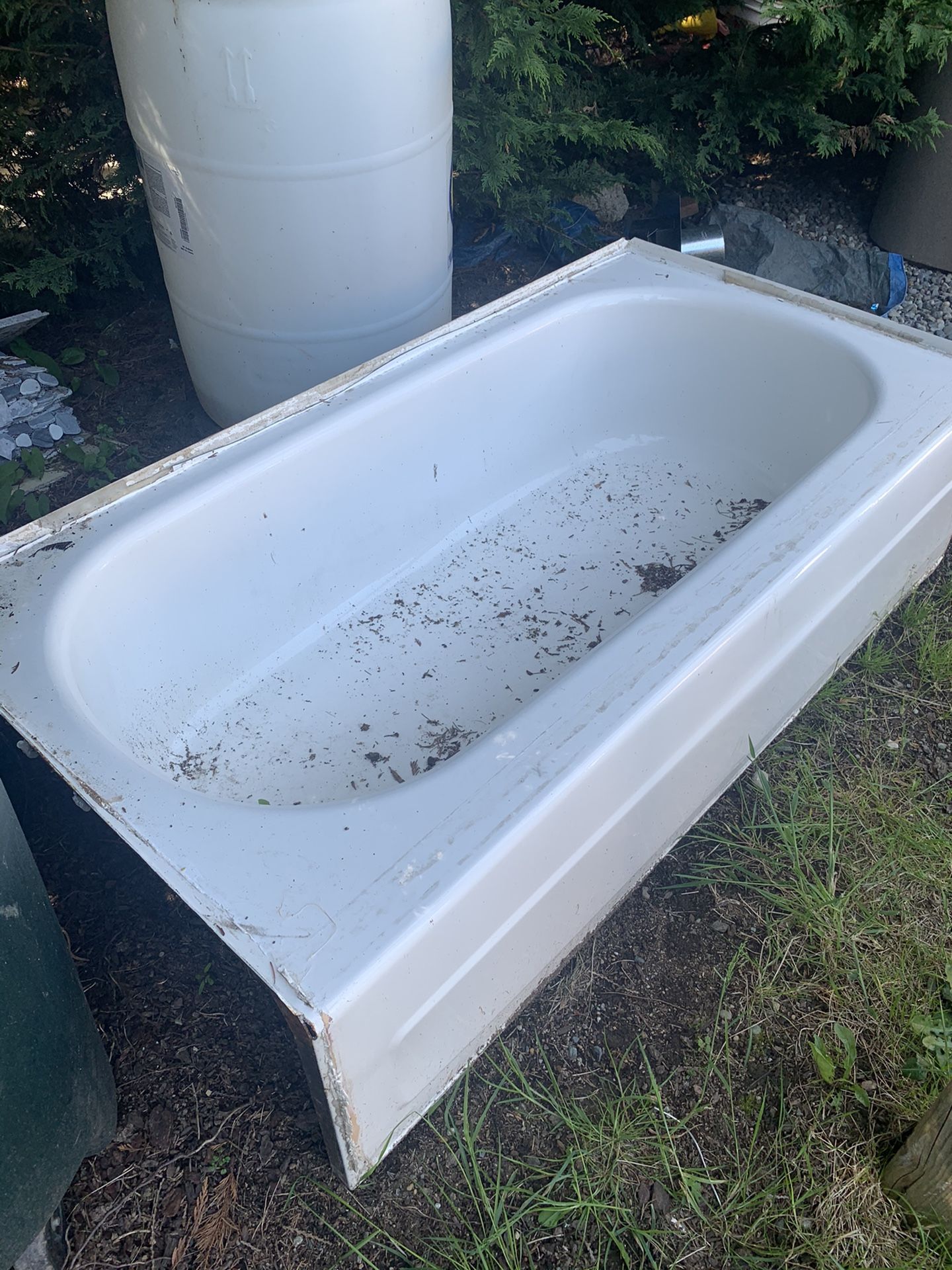 Metal Bath tub