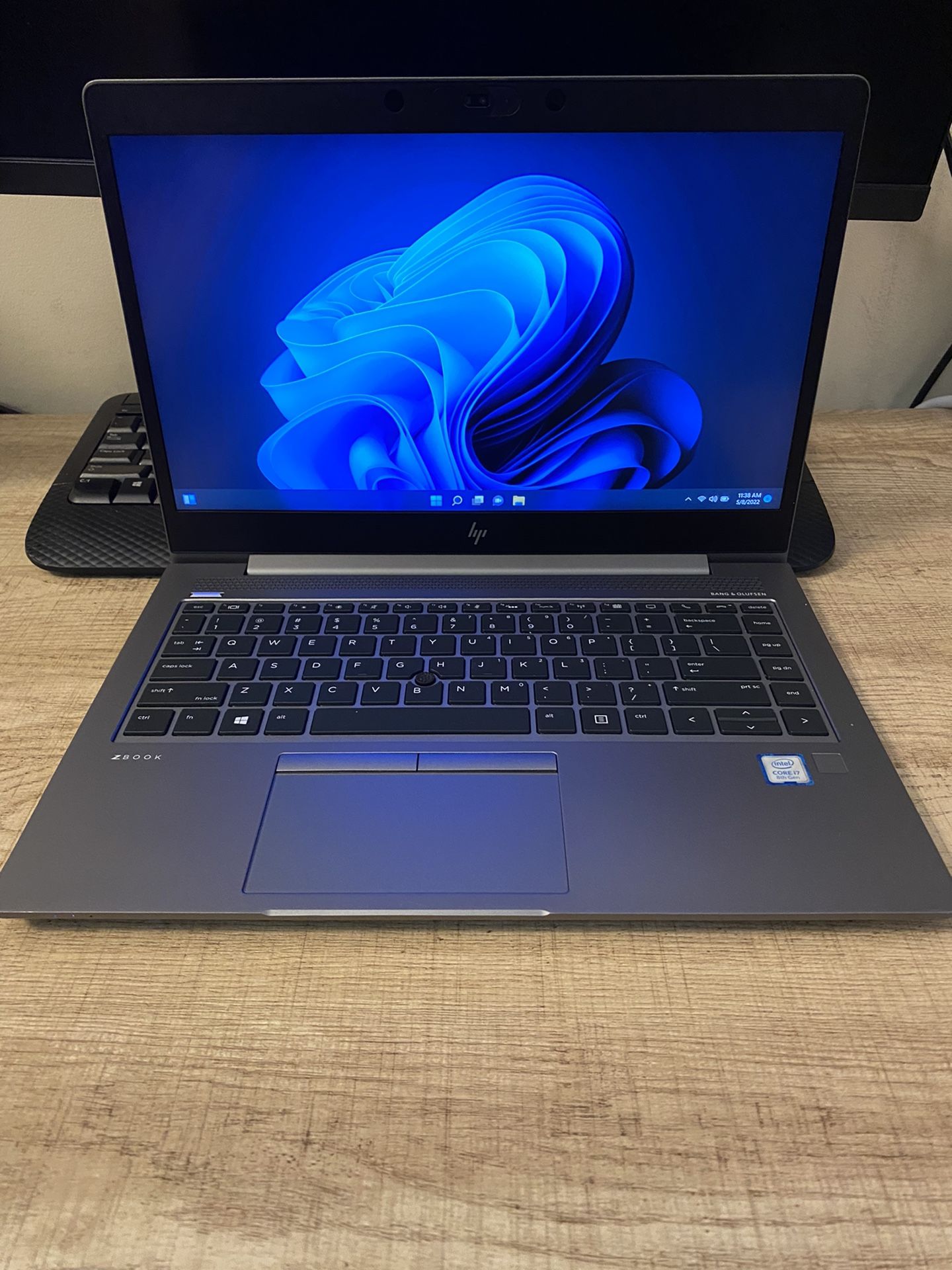 HP ZBOOK 14u G5 Core i7-8550U 32GB RAM 256GB SSD AMD 2GB Graphic