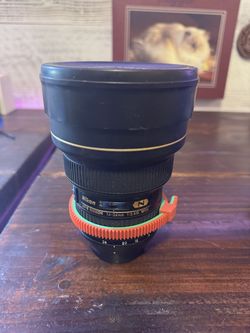 Nikon AF-S NIKKOR 14-24mm Lens W/NISI Filter and Hailda Holder