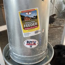 30 Lbs Chicken Feeder 