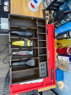 Clipper holder