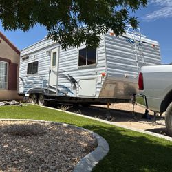 Weekend Warrior 23ft Toy Hauler 