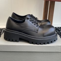 Balenciaga Men’s Leather Shoes With Box 2026 New 