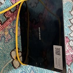 Netgear Ac 1600 Wifi/ Router Combo 
