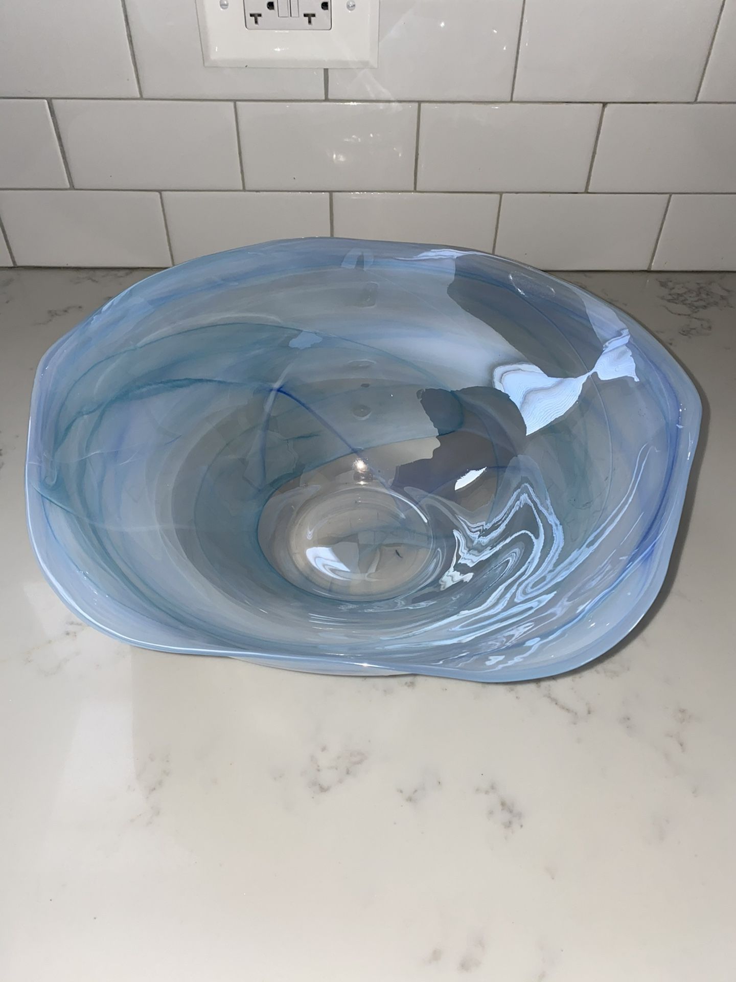 Glass bowl