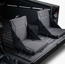 Tesla Cybertruck Jump Seats