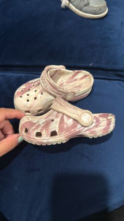 Kids crocs 7c