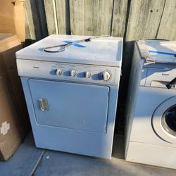 Kenmore Washer & Gas Dryer Combo