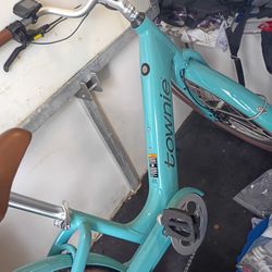 Townie E Bike By Trek  