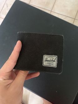 Herschel wallet