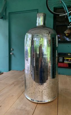 Age Mirrored glass jar