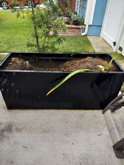 Planter fiberglass Black