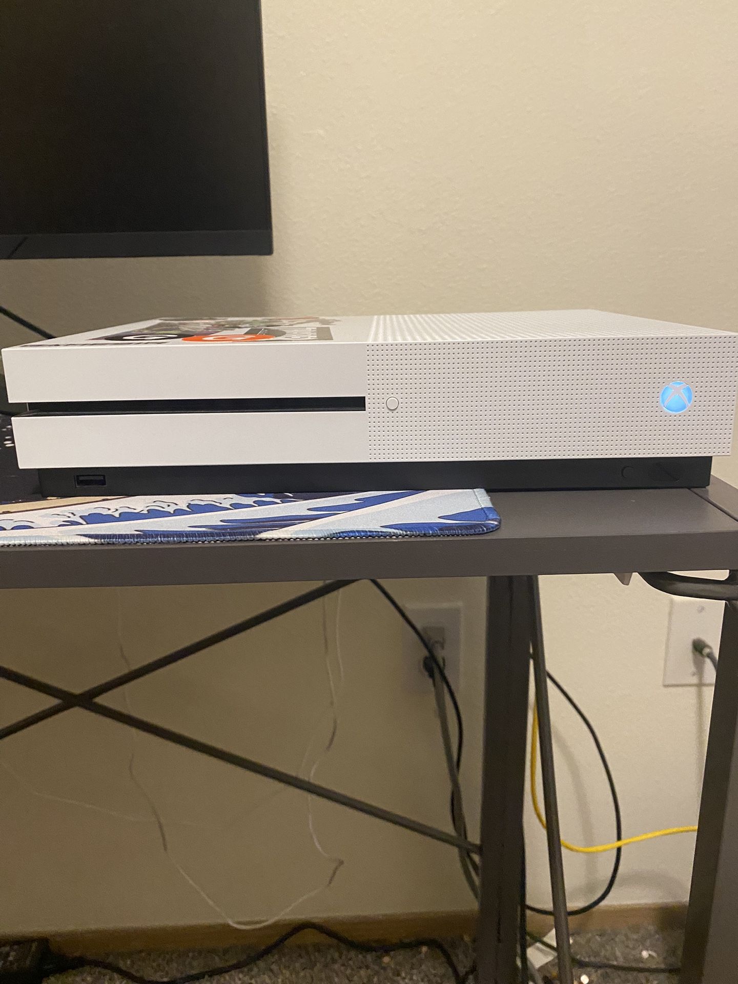 Xbox One S