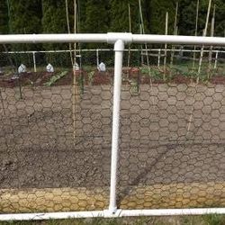 Halloween Cemetery Fencing 
