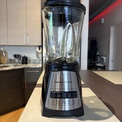Hamilton Beach Blender (Glass Jar, Multiple Settings)